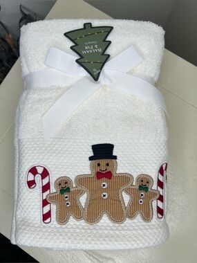Brand New-Balsam & Fir Gingerbread Family Hand Towels - Set of 2